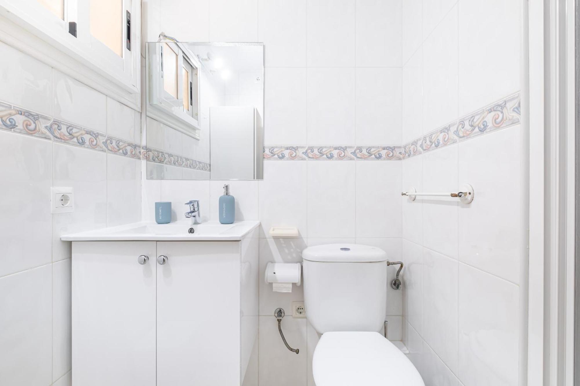 Loixana 10-8 - Arena Apartment *